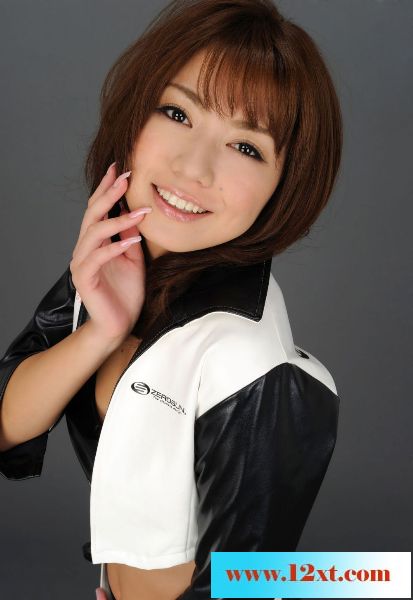 黑色制服女郎性感写真30P