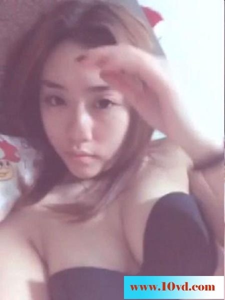 这样的美乳，我也想舔15P
