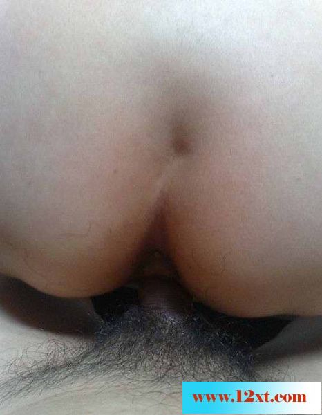 气质型的黑木耳，她说最喜欢我从后面插入10P