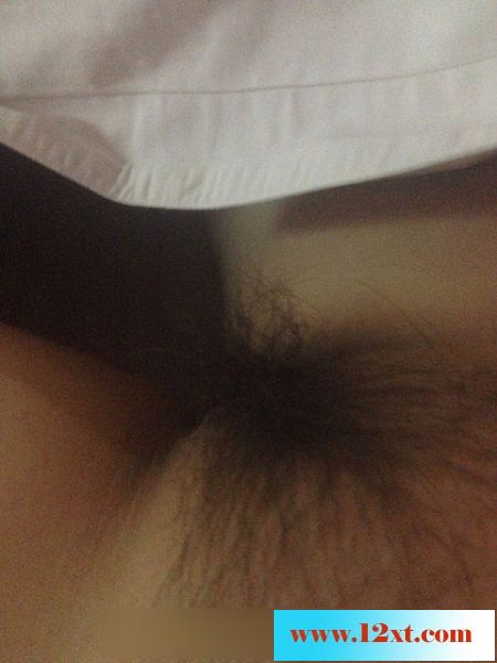 情人承诺的约定给我口交，说从未给老公口交过
