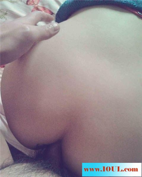 表面文靜的女同事，床上竟然這麼淫蕩，爽歪歪