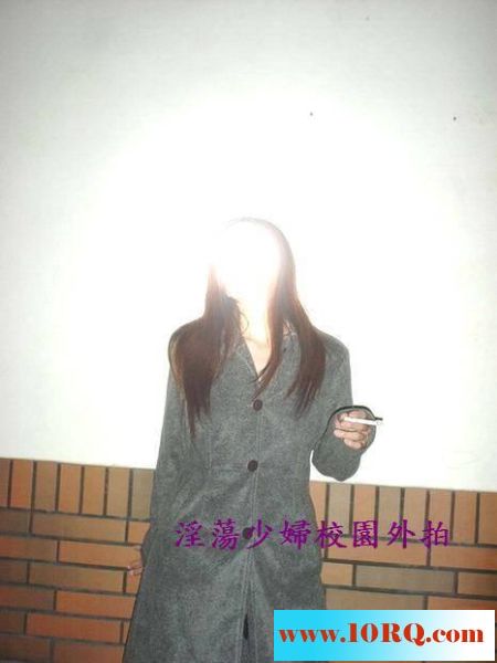 淫蕩少妇户外露出-吊带网袜-跳蛋-手淫自慰-潮吹