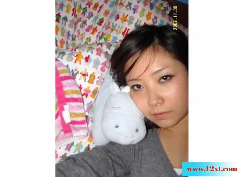 珍藏多年，决定拿出来分享，已为人妻的大学同