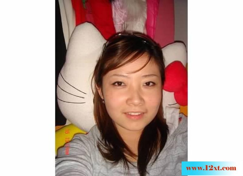 珍藏多年，决定拿出来分享，已为人妻的大学同