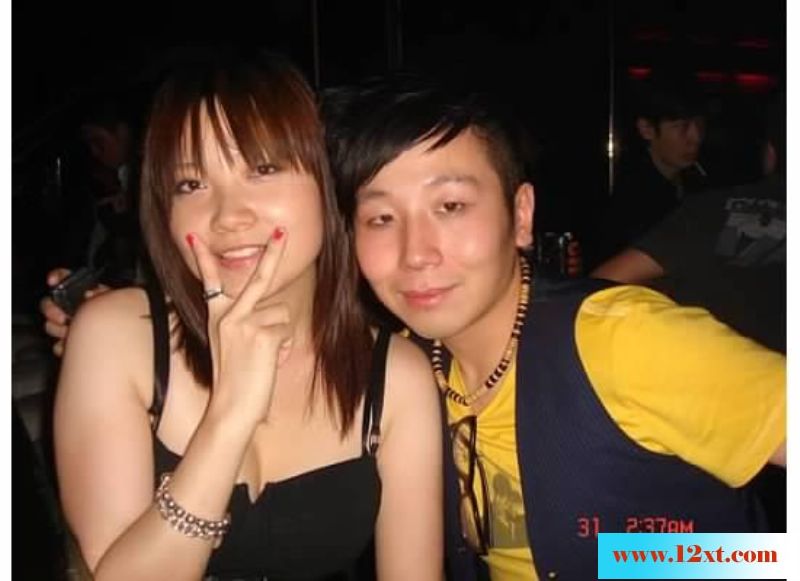 珍藏多年，决定拿出来分享，已为人妻的大学同