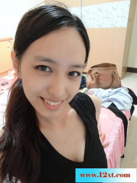 最近很火的台湾网络红人江小辣全部套图及8部视