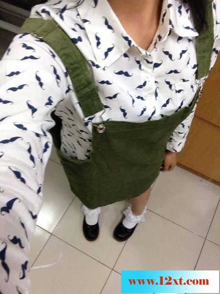 週末约上95年的想妹子搞搞自拍，身材非常好[1