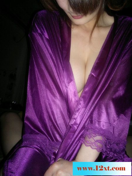 &nbsp;皮肤皙白细腻的紫色睡衣正妹[21P]&nbsp;&nbsp