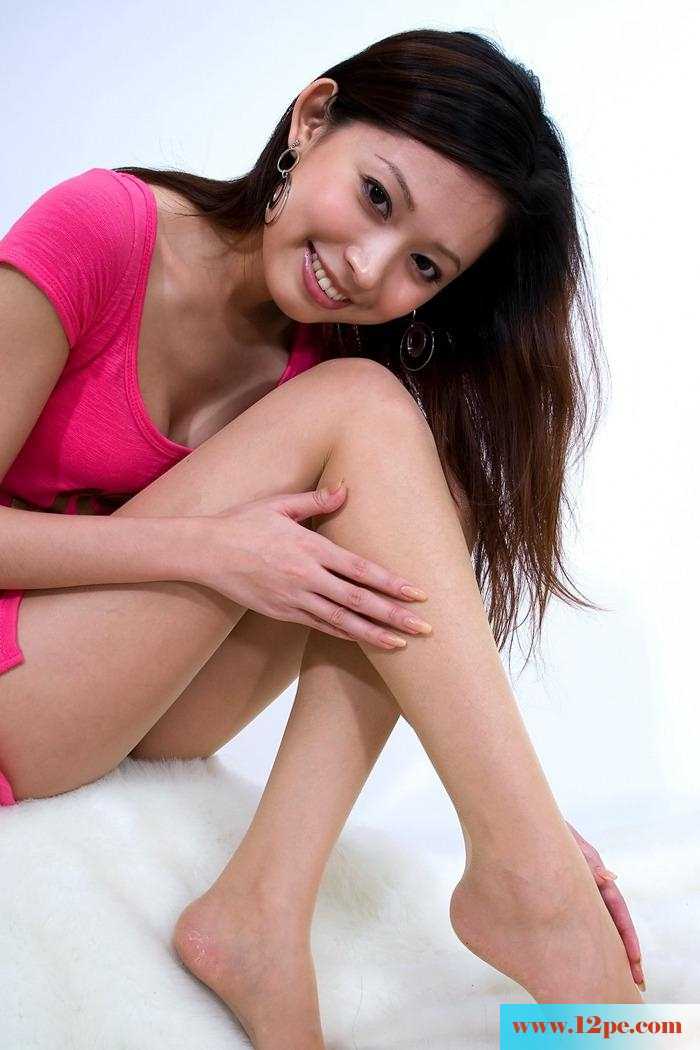 美女齐逼短裙诱惑性感肉丝腿真骚【14P】