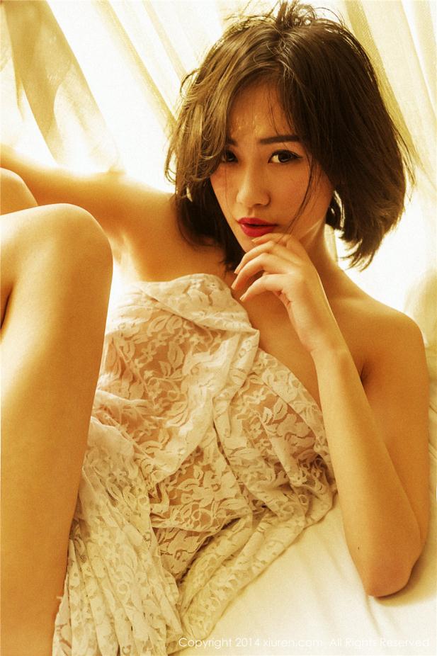 安徽妹子裸露玉肌狂野诱人【13P】
