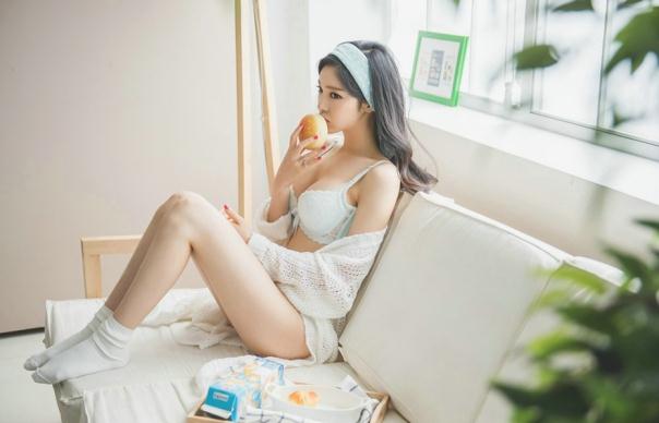 加十分的漂亮性感女【10P】