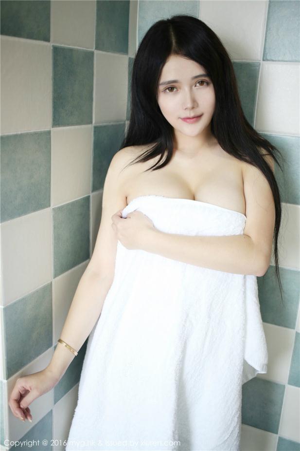 黑纱内衣春光外泄纹身美女【10P】