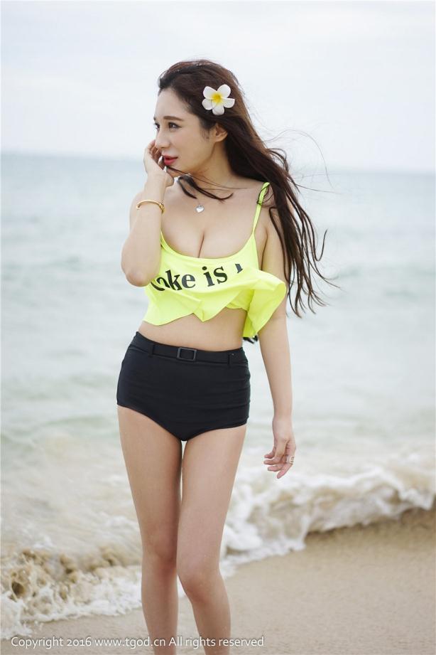 女神瑶静惹火比基尼度假中【10P】