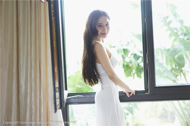 女神瑶静惹火比基尼度假中【10P】