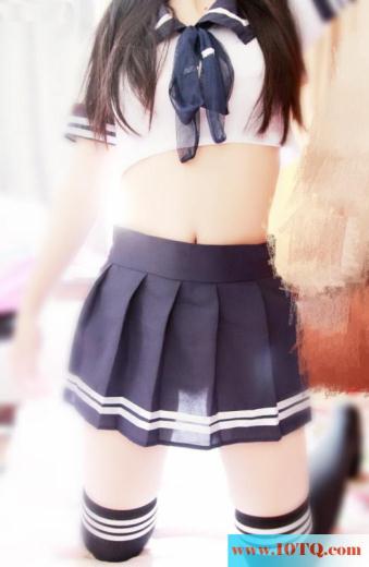 学生妹的嫩穴大特写(10P)