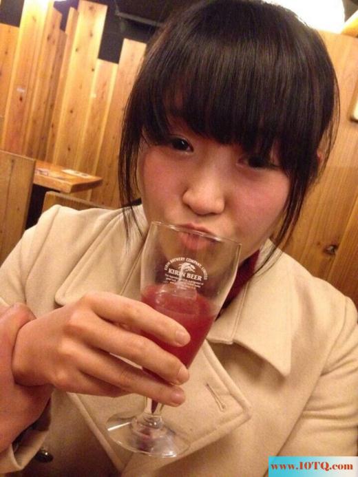 大学生做爱自摄-那甜美的-笑容可爱的酒窝-满足