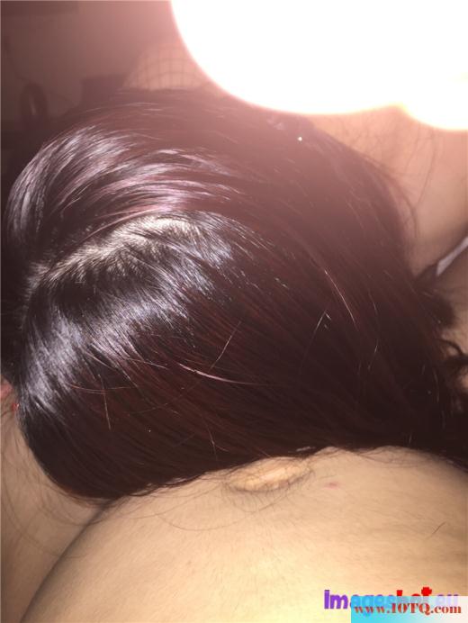 多年前的女同事相约一聚(15P)