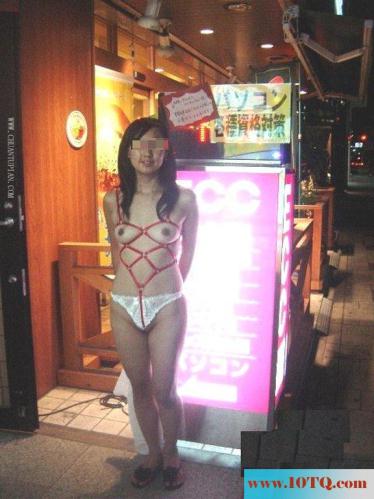 分享一些超猛的自拍露出(74P)