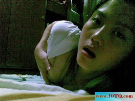 借女同学笔记本,无意中看到的艳照(15P)