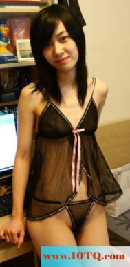 漂亮的前女友大方露脸(14P)