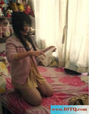 外语系大学女上位给我口交(13P)
