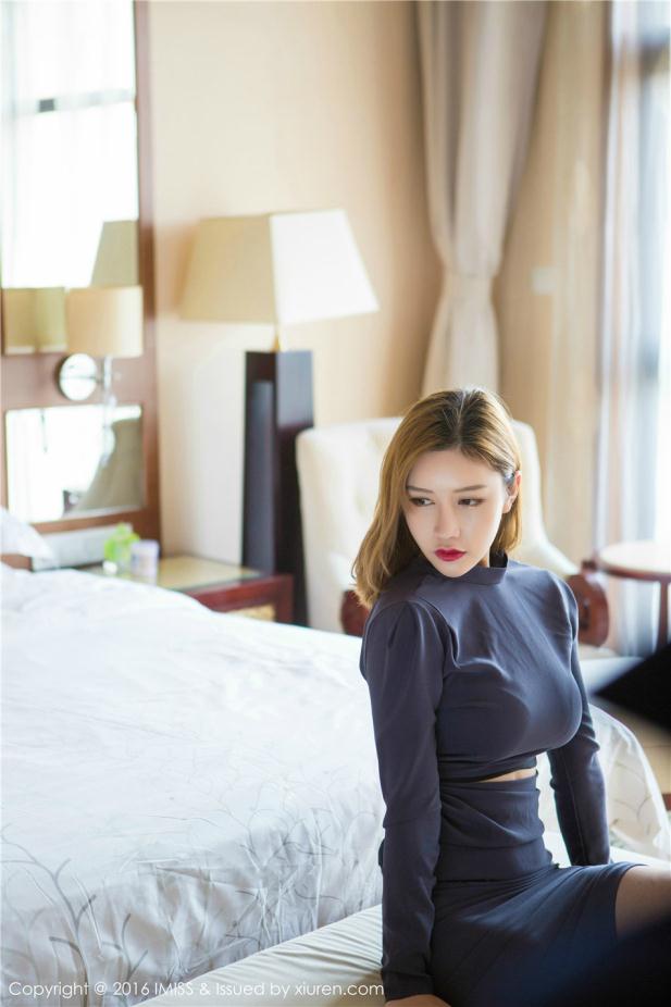 度假中的慵懒诱惑迷人风情女【16P】