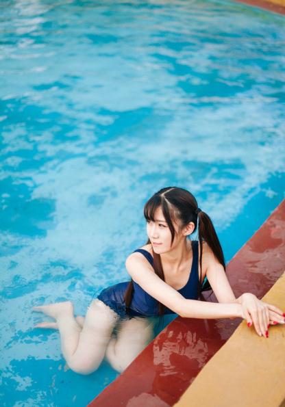 水上乐园比基尼可爱美女【10P】