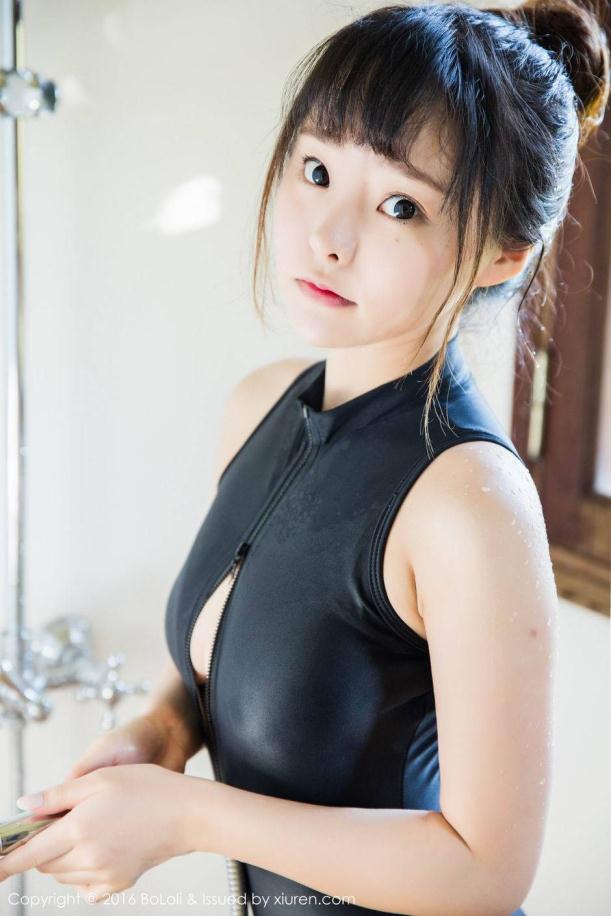 性感巨乳小萝莉绮绮【12P】