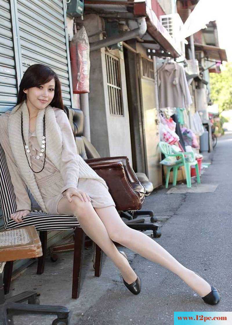 清纯美丽的丝袜美女(10P)