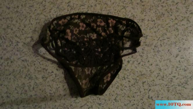 发福少妇和她的内裤(13P)