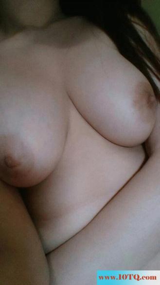 还上学的妹子童颜巨乳(12P)