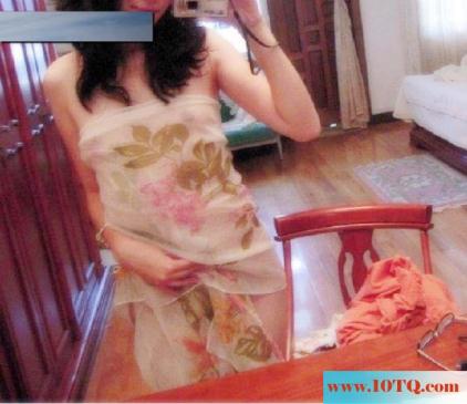 辣妈爱对镜裸拍(13P)