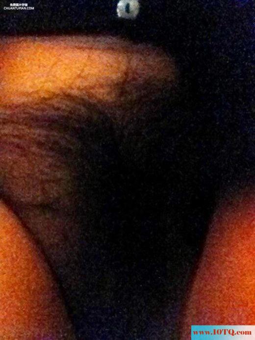 奶爆乳骚老婆的自拍(12P)