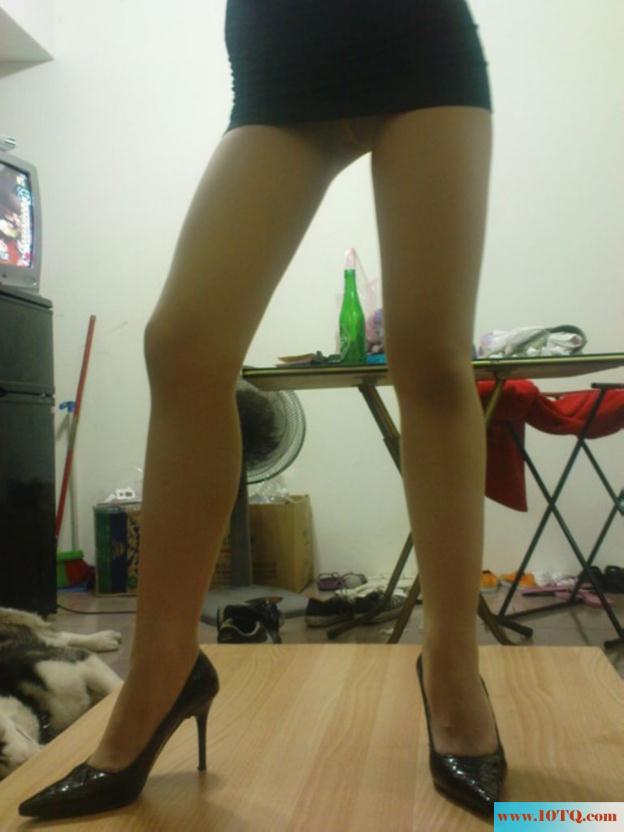 情人手机里的风骚自拍(27P)