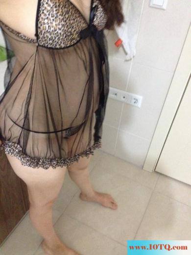 少妇炮友的情趣内衣(10P)