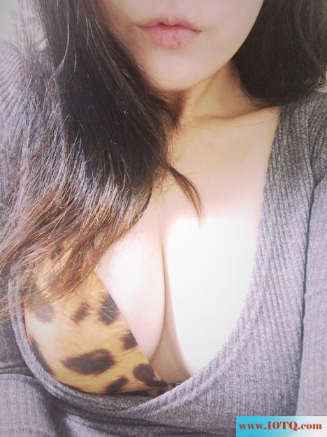 身材不错的同学老婆(10P)