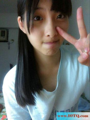 我的高中女同学(10P)