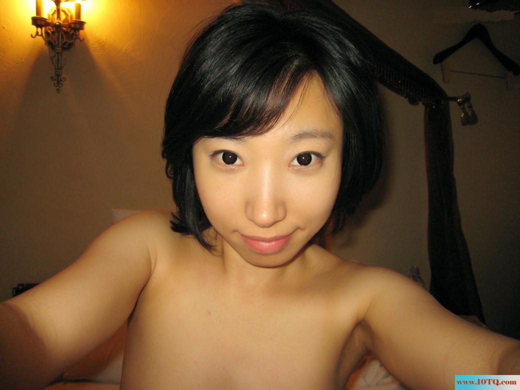 淫蕩女友水流了一床(14P)