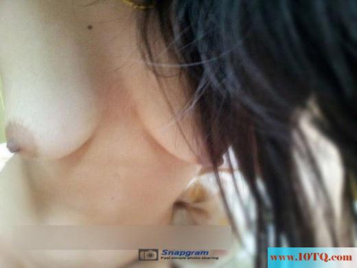 白嫩巨乳小女友倾情为我奉献身体(12P)