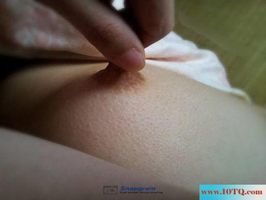 白嫩巨乳小女友倾情为我奉献身体(12P)