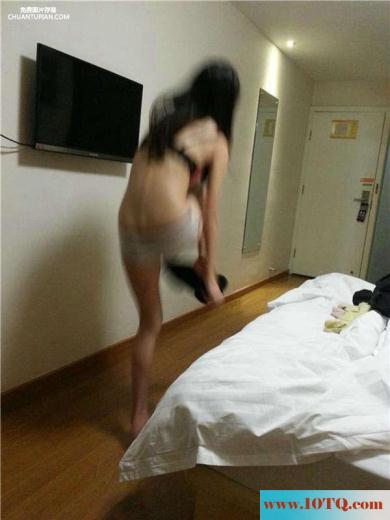 在宾馆解决欲望(11P)