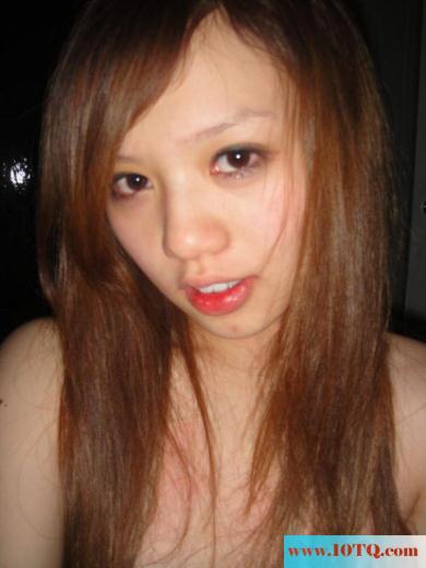 90美女露脸挨操(11P)