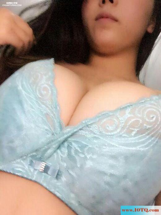 大奶女友爱自拍(12P)