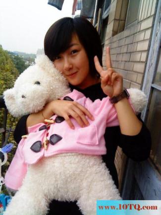 大学女友，已为人妻(20P)