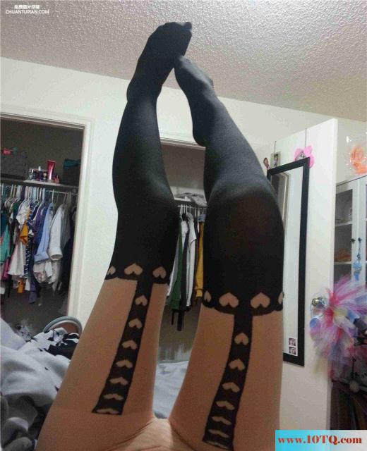 可爱的小女友就是喜欢露脸自拍(12P)