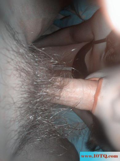 超喜欢女友那娇嫩的美乳湿润的小穴(10P)