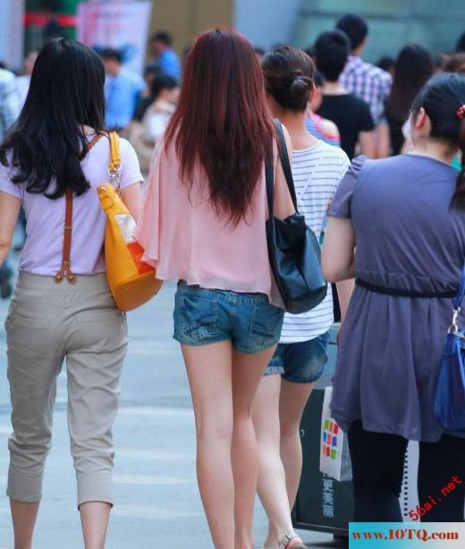 端午节汴河中路街拍美女(10P)