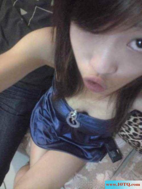 非主流情侣激情玩自拍(15P)