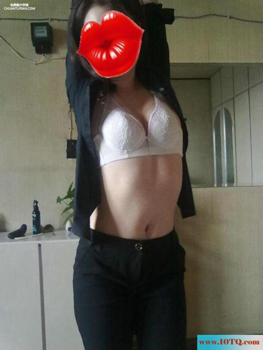 黑丝女友的完美展现(11P)