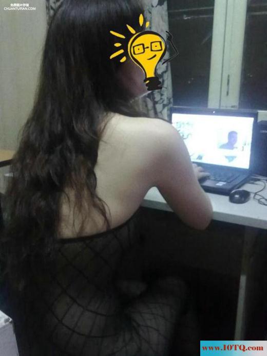 黑丝女友的完美展现(11P)